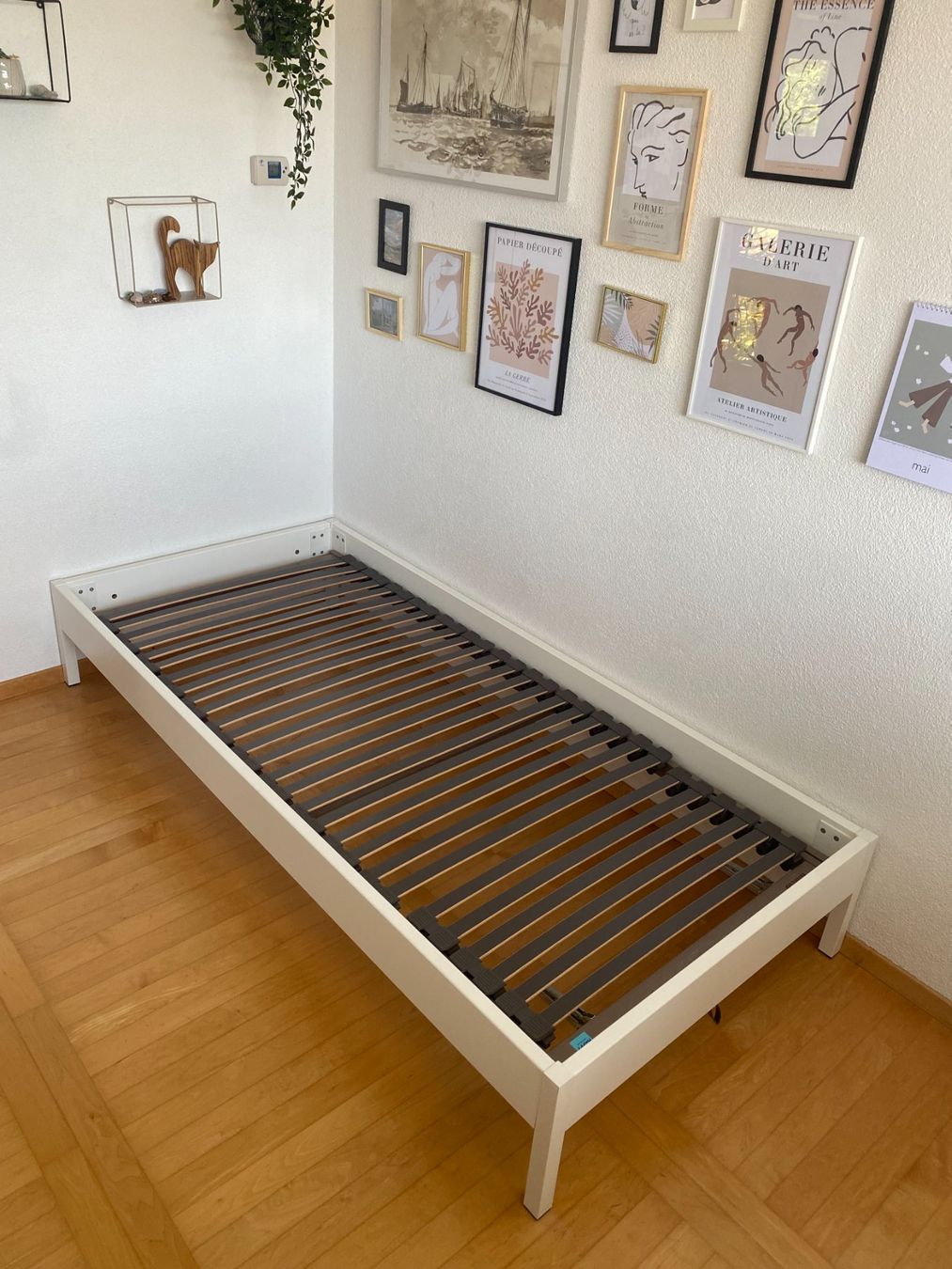 Letti: Weisses Bett mit Rost 200cm x 90cm – Usato da Gebenstorf venduto da Musicat01 1