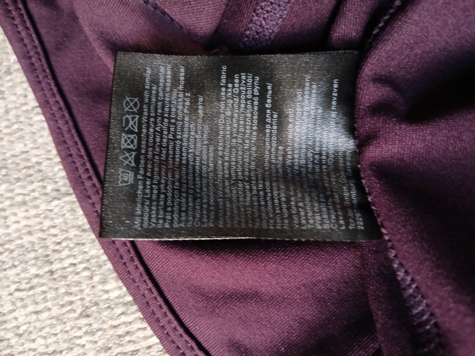 Leggings: Leggings Active Essentials by Tchibo violett Grösse M – Usato da Zürich venduto da ast_8nph 3