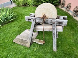 Antike Schwingschleifmaschine Wasserschleifstein Garten D...