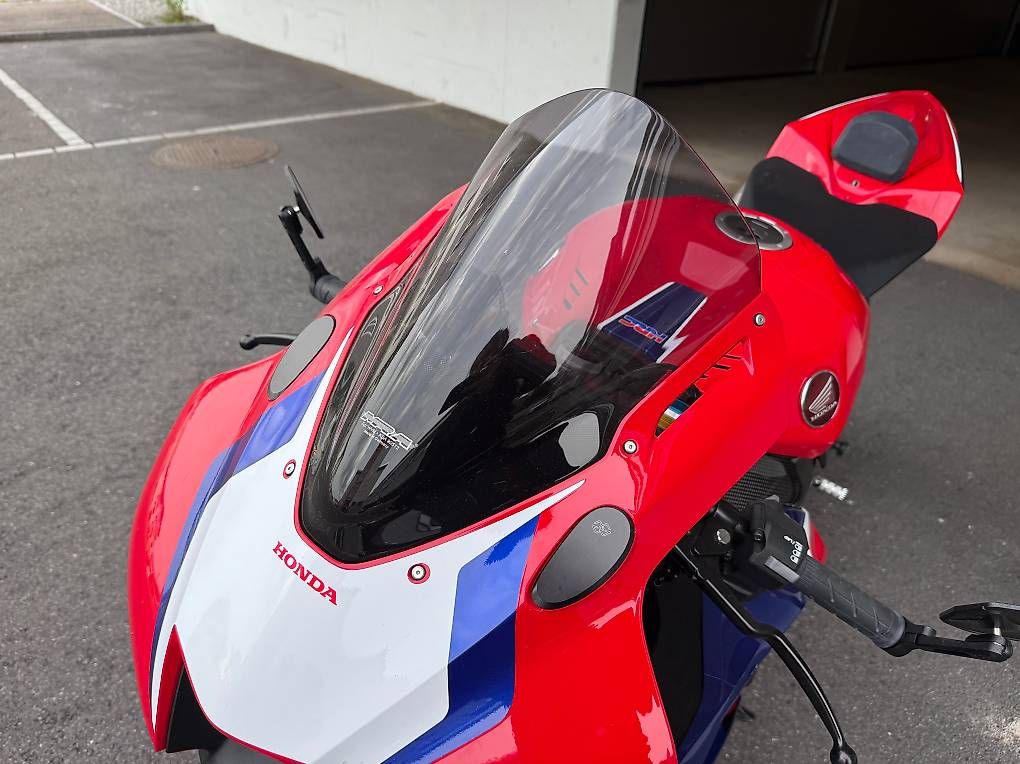 Strada: Honda CBR 1000 RR-R Fireblade SP rot – Usato da Pfäffikon SZ venduto da Habli5 2