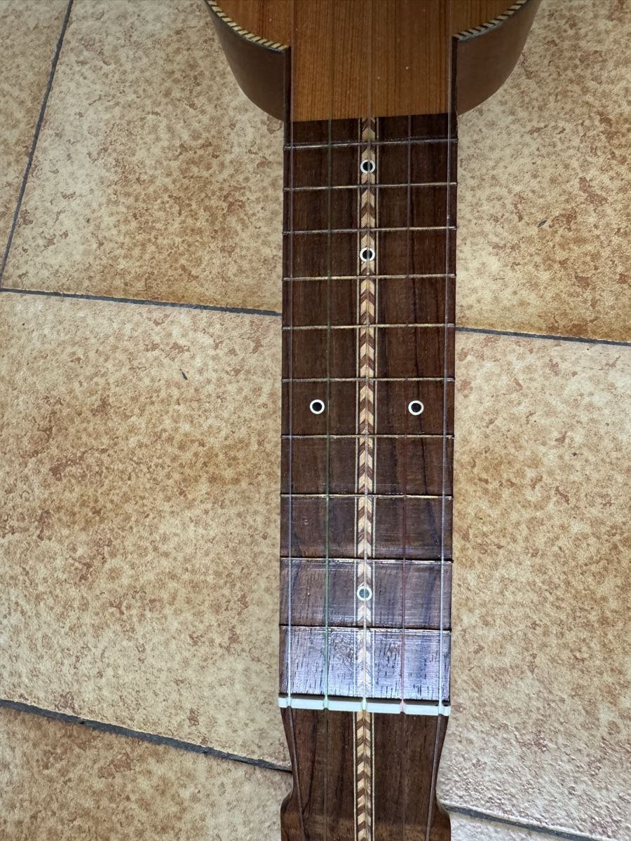 Strumenti musicali: Timple Canario (Lanzarote) – Usato da Dietikon venduto da musiko 3
