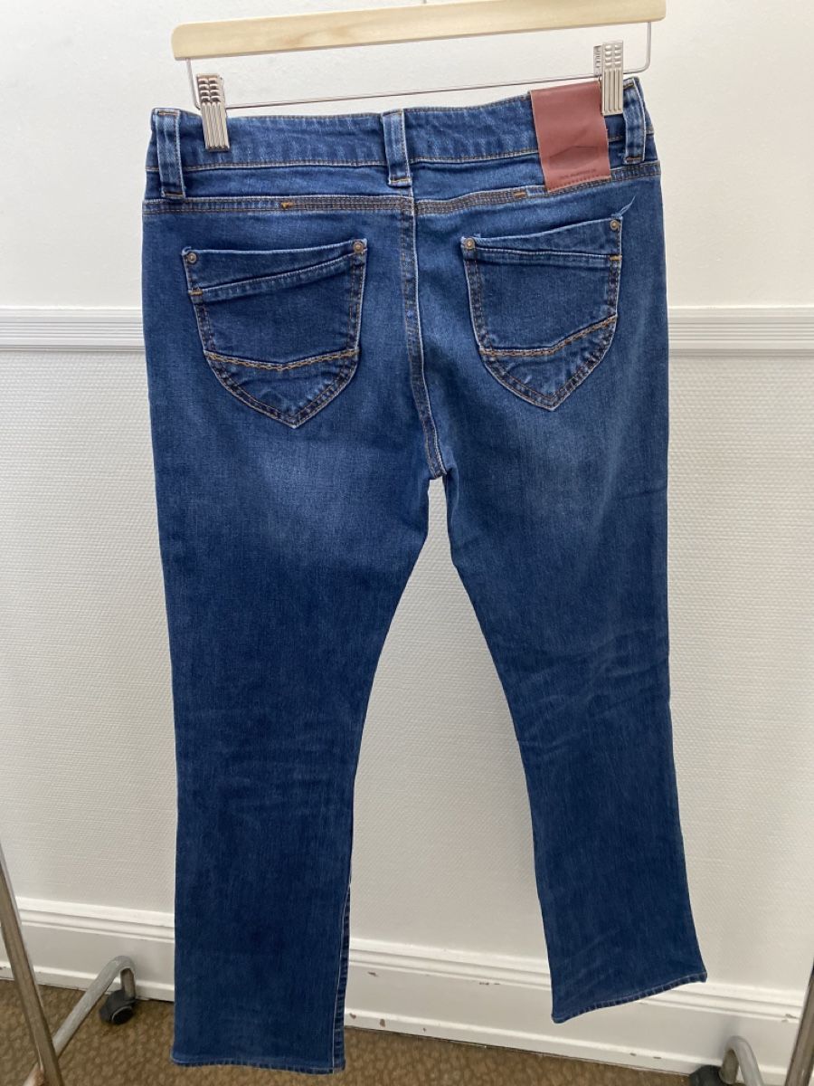 Jeans: Jeans von Cross – Usato da Luzern venduto da Willimaus 1