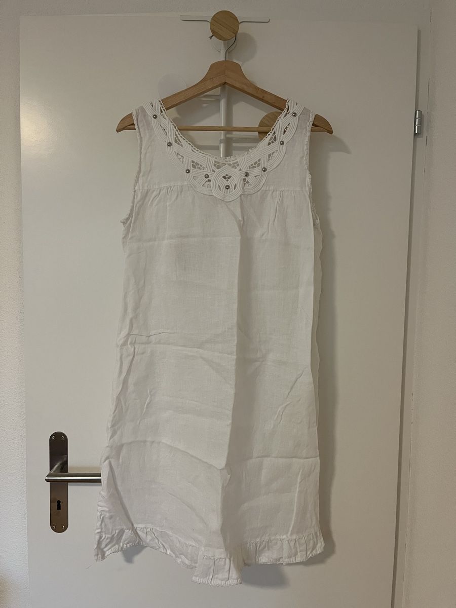 Robes: 4 summer dresses – Neuf (Voir description) à Thalwil par zen_hpz5 2