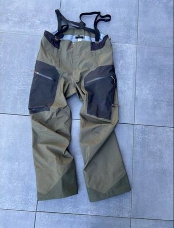Patagonia Gore-Tex Hose XL, Olivgrün - Top Zustand!