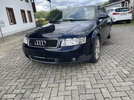 Audi A4 B6 3.0 V6 quattro 220ps
