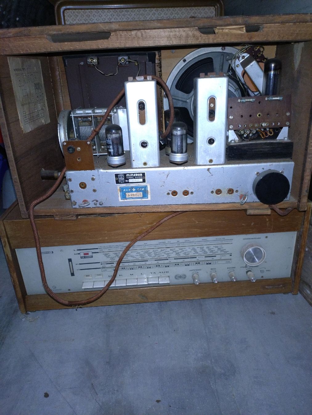 Minerva Radios: Minerva radio – Defekt aus Berlingen von Hampison 1