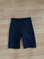 On running - active shorts 
