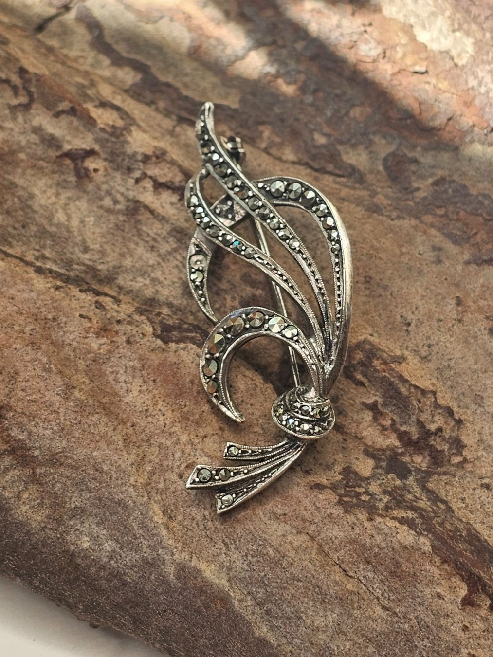 Broschen & Nadeln: Brosche in Silber mit Markasit Steinen – Gebraucht aus Zürich von MaisonBelleCachet 2
