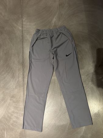 Jogging Nike taille S/M