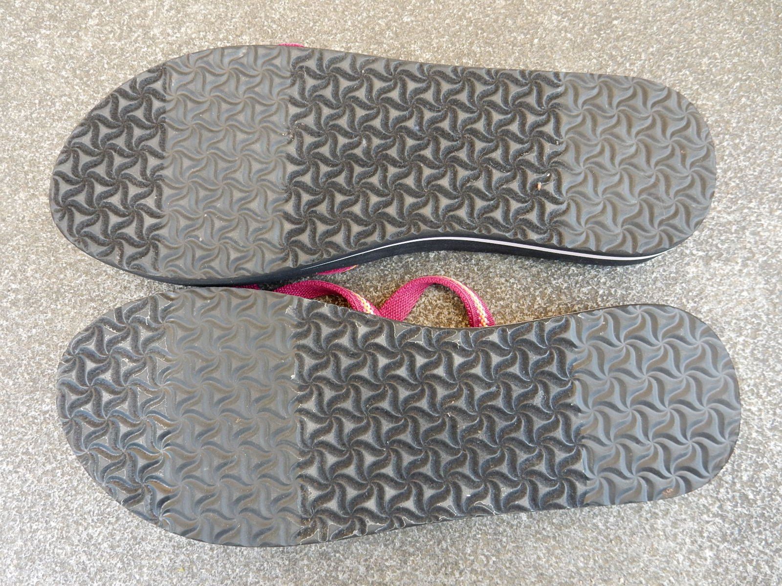 Teva Damenschuhe: Flip-Flop Teva Gr. 41 – Neu (gemäss Beschreibung) aus Strengelbach von Traumgarten 1