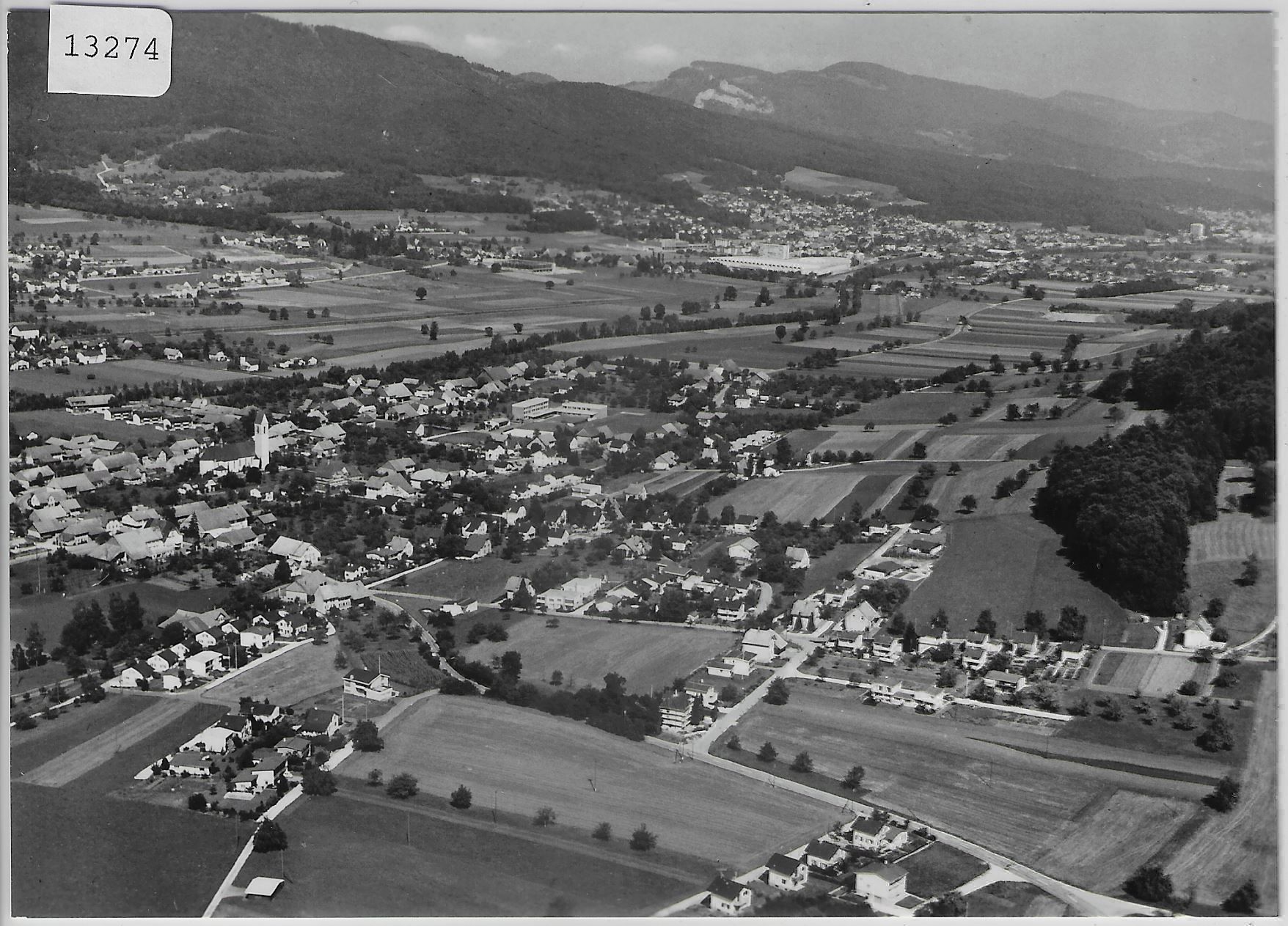 Cartoline postali: Flugaufnahme Kappel SO – Antico da Ettingen venduto da Kartenplanet