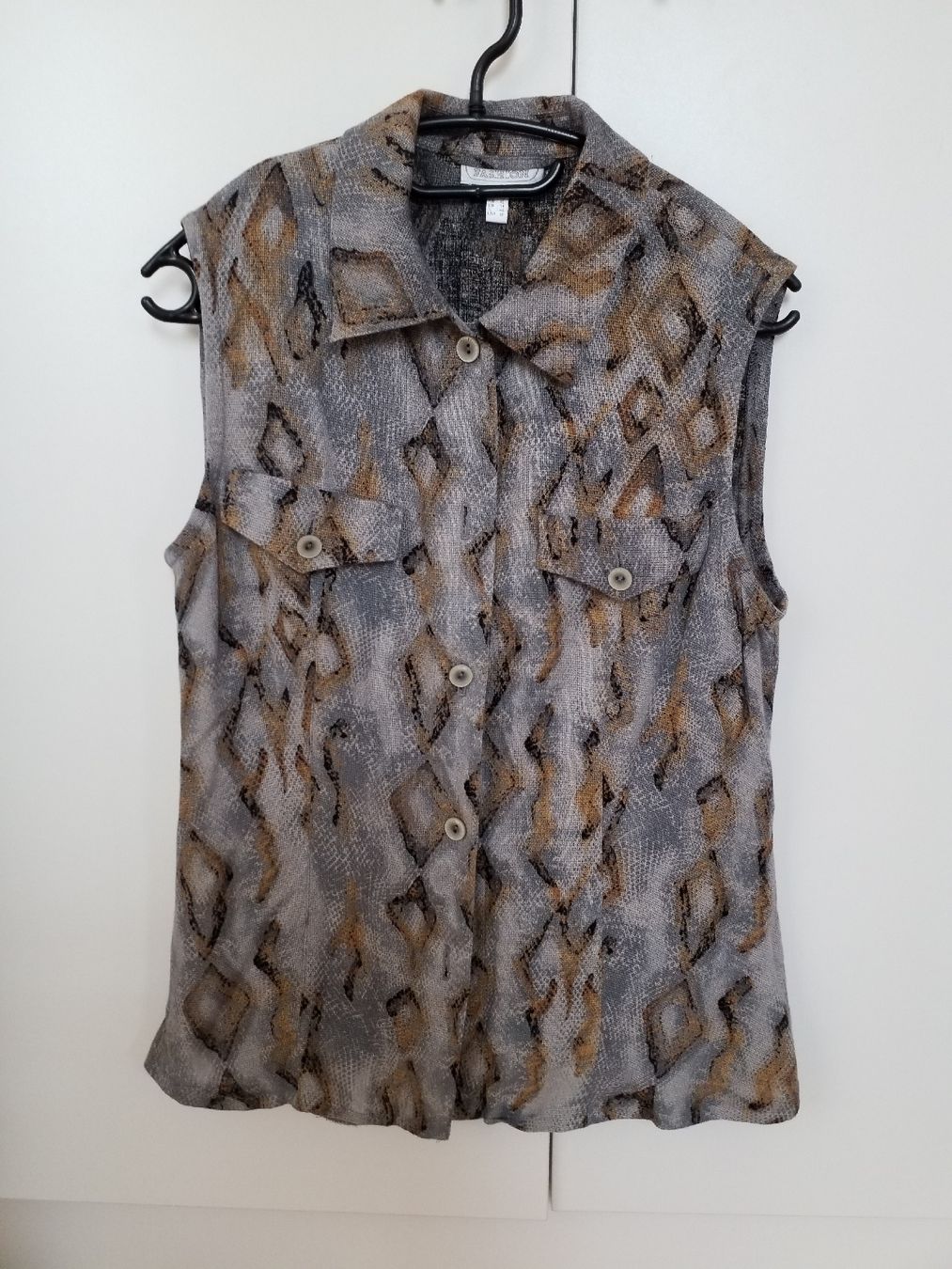 Lotti di vestiti: Set Skirt+Top – Usato da Luzern venduto da _Lobster_ 2