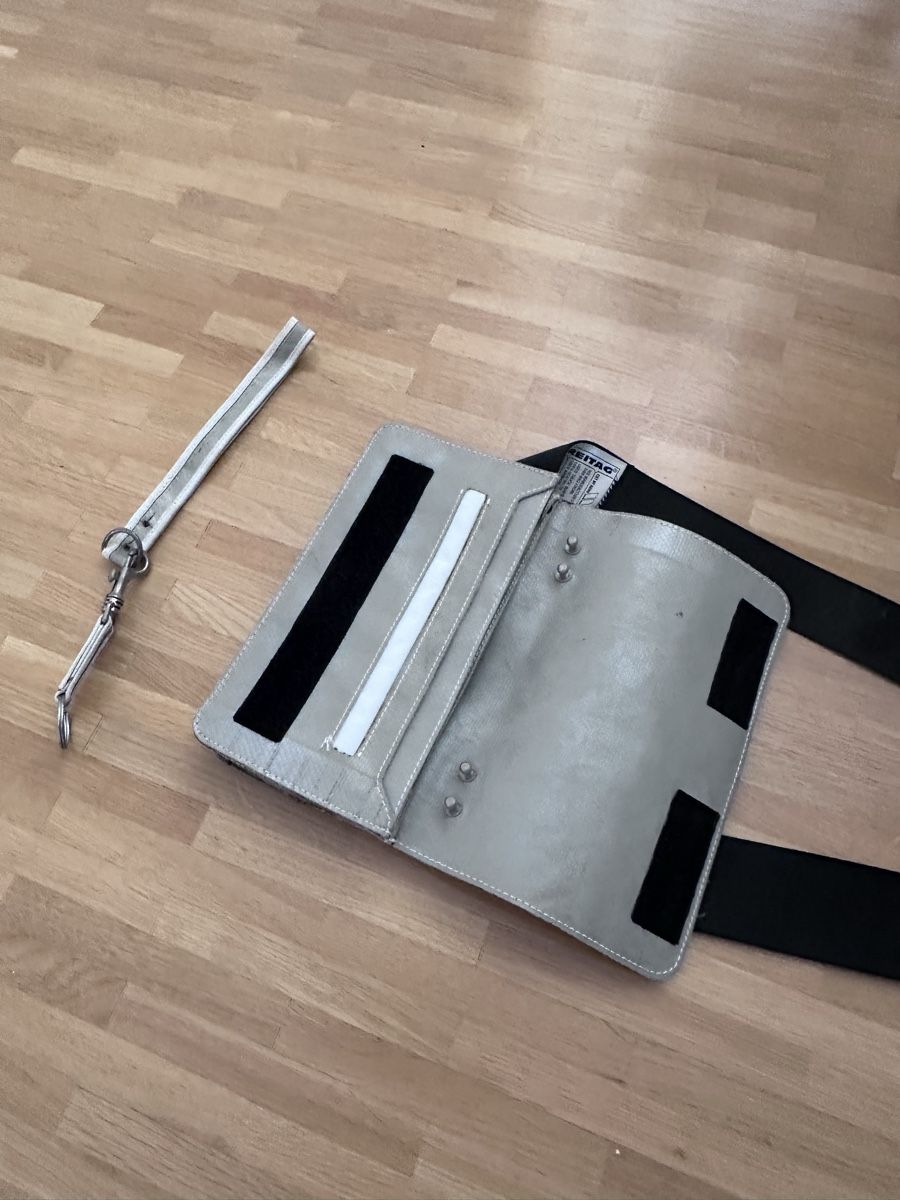 Freitag Borse: Freitag Clutch – Usato da Winterthur venduto da mar_zsm5 1