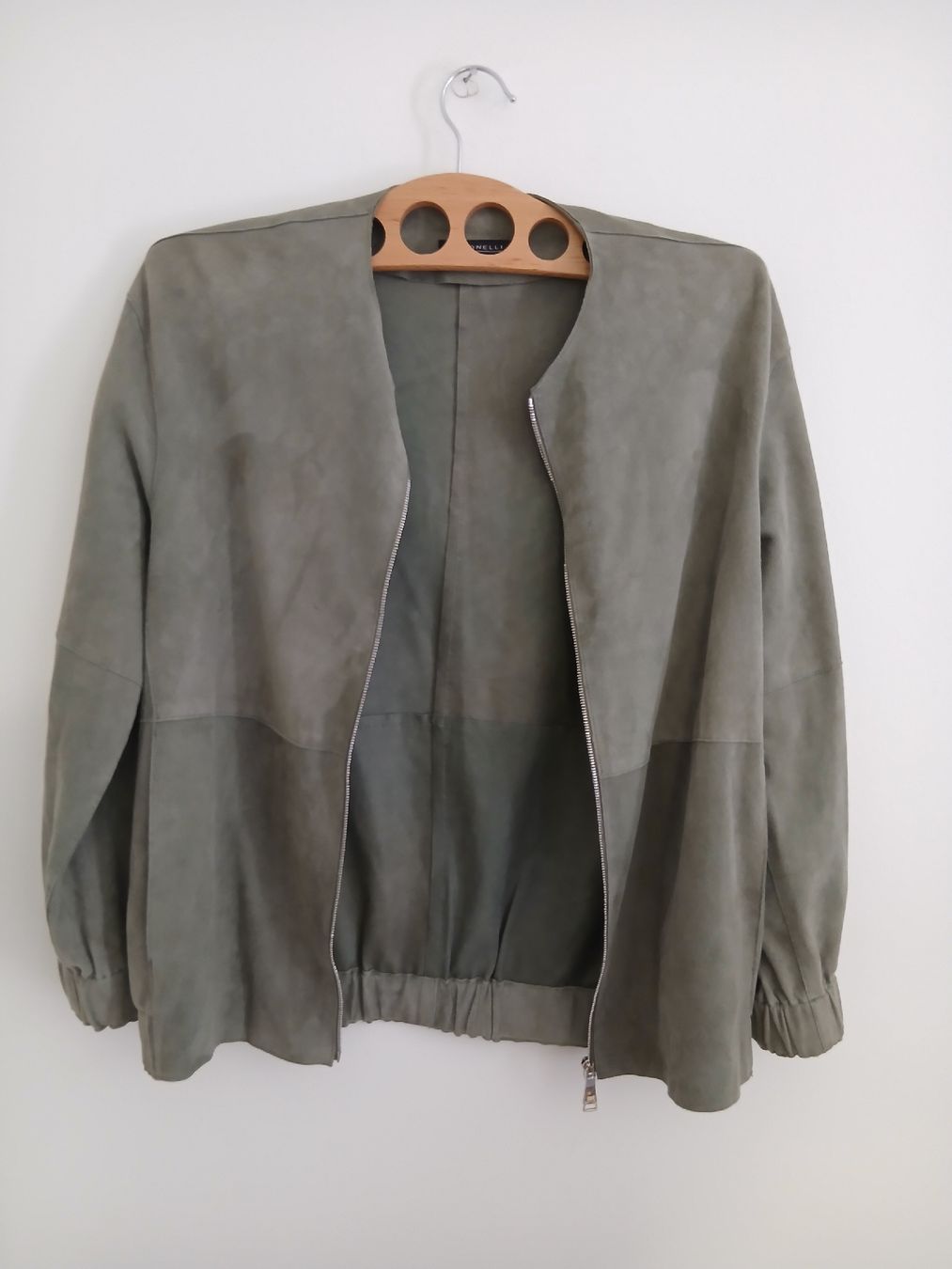 Giacche: Antonelli Firenze Suede Olive Jacket IT40 – Nuovo (secondo la descrizione) da Wil SG venduto da tre_g2l7 1