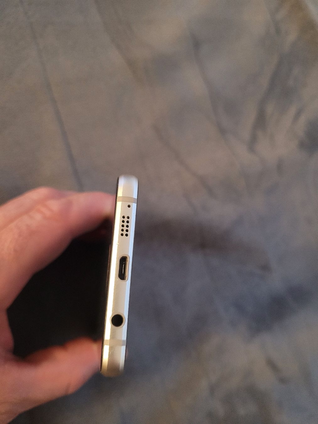 Samsung Telefoni cellulari / Smartphones: Samsung galaxy A3 – Difettoso da Birsfelden venduto da joz_t7bw 5