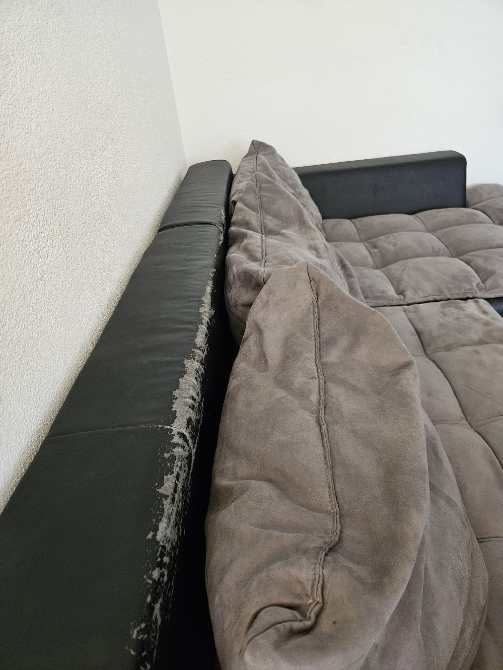 Conforama Sofas: Sofa Conforama – D'occasion à Oensingen par Manuela_Fischbacher 3