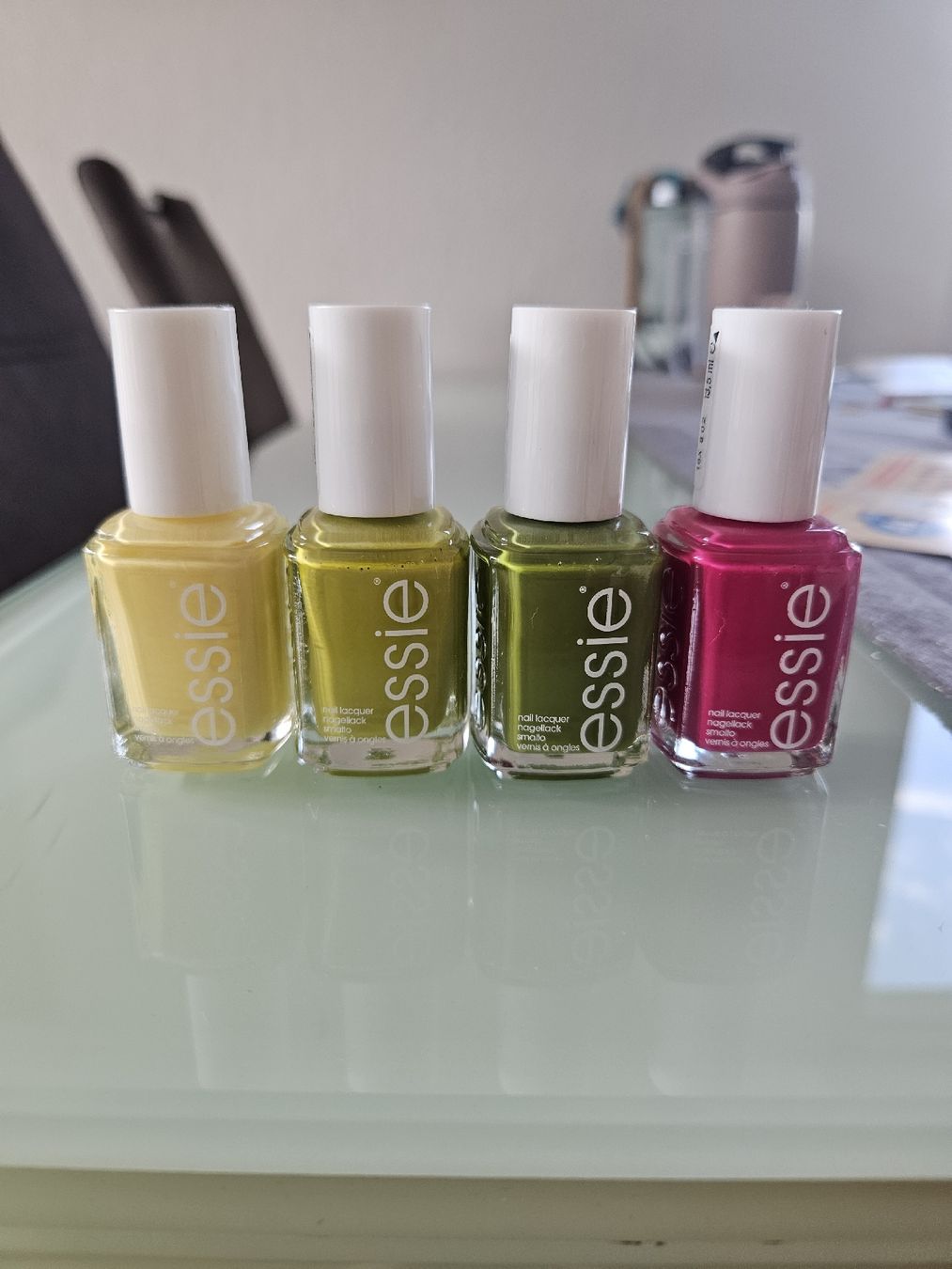 Essie Nagellack: 4x Essie Nagellack praktisch neu – Gebraucht aus Eglisau von tinka06 1