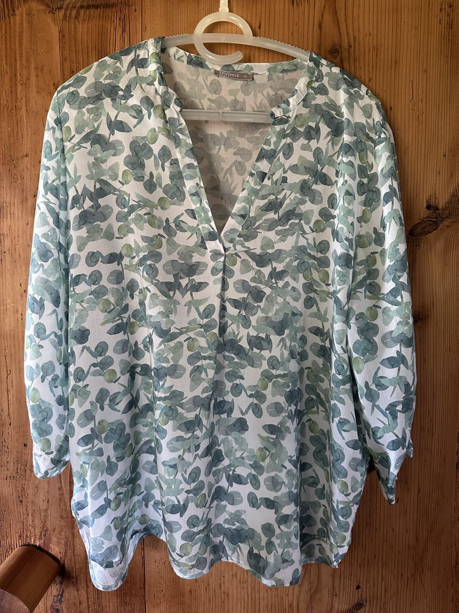 Camicette: Nile Bluse, XL Weiss/Grün gemustert – Usato da Riken AG venduto da est_vqd6