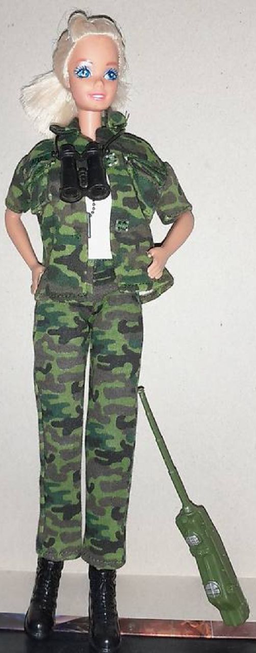 Puppen: Militär Barbie – Gebraucht aus Alchenflüh von roh_6xk8
