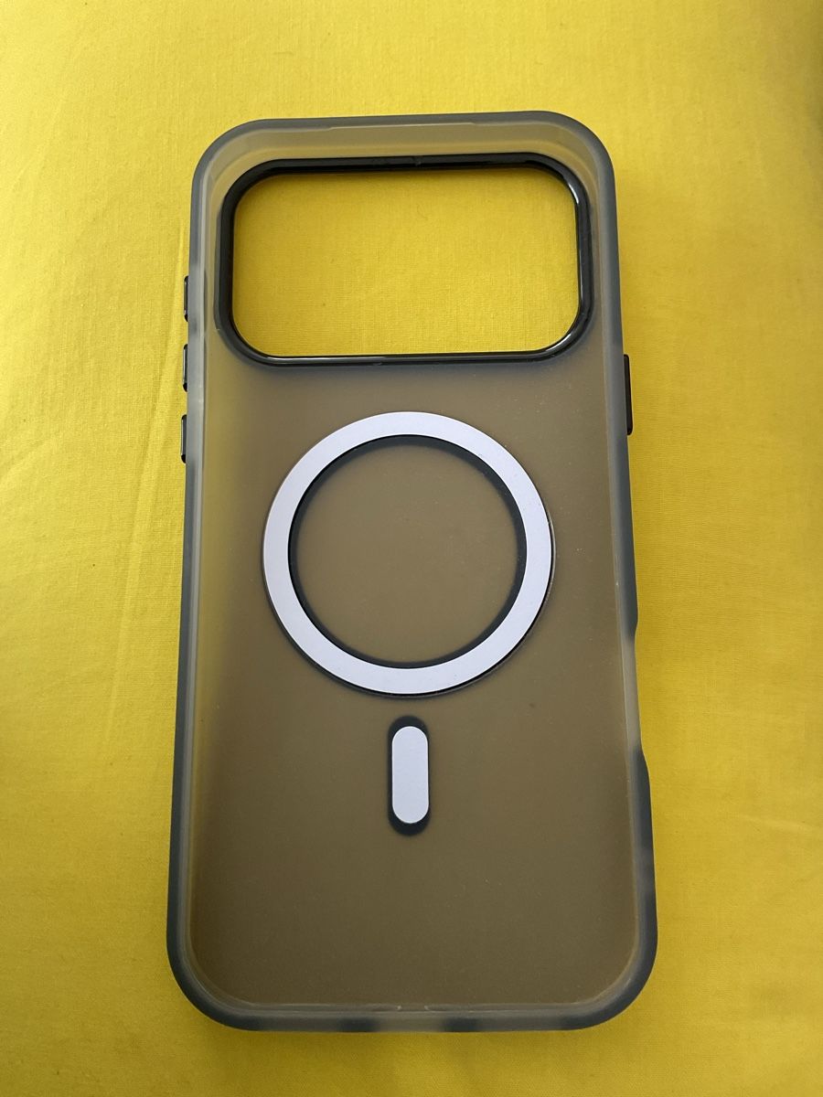 Apple Cover & Protezioni schermo: Housse iPhone 17 Pro – Nuovo (secondo la descrizione) da Düdingen venduto da Yellow