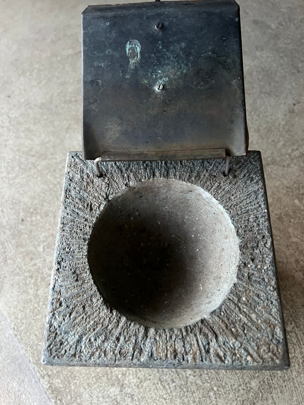 Sculture & Statue: Weihwassergefäss für Grab – Usato da Frümsen venduto da amadiss 1