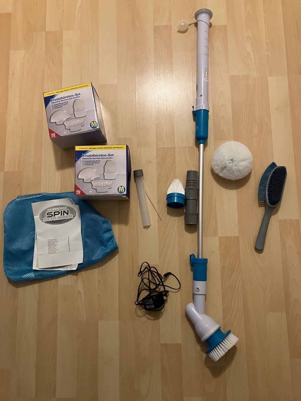 Altro per la casa: Hurricane Spin Scrubber mit Ersatzbürsten – Usato da Niederglatt ZH venduto da boeca82