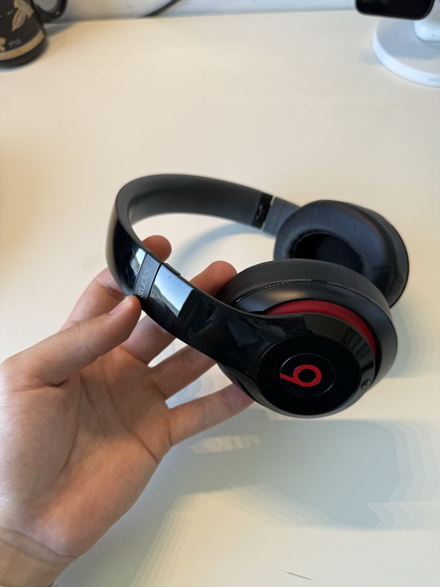 Beats Cuffie: Beats Studio Wireless Kopfhörer Schwarz/Rot – Bluetooth – Usato da Füllinsdorf venduto da FRANKSGI 2