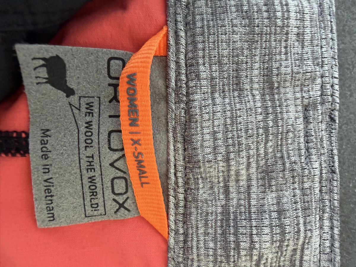 Ortovox Pantaloni: Verkaufe Ortovox Wandershorts – Usato da Walchwil venduto da Bettinawyler 2