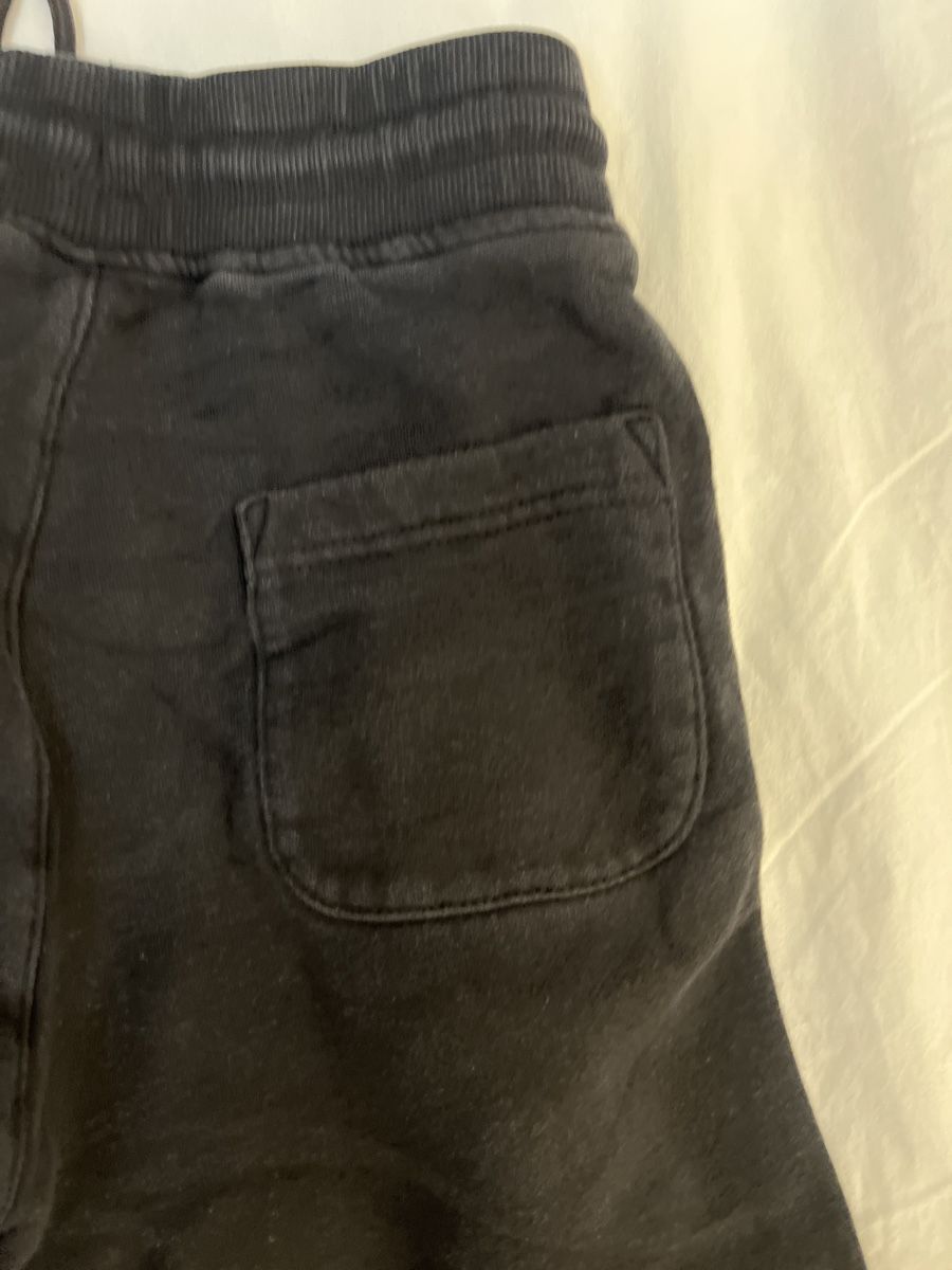 Pantaloni: Pantalon jogging noir garçon – Usato da Dübendorf venduto da nbsaiso 4