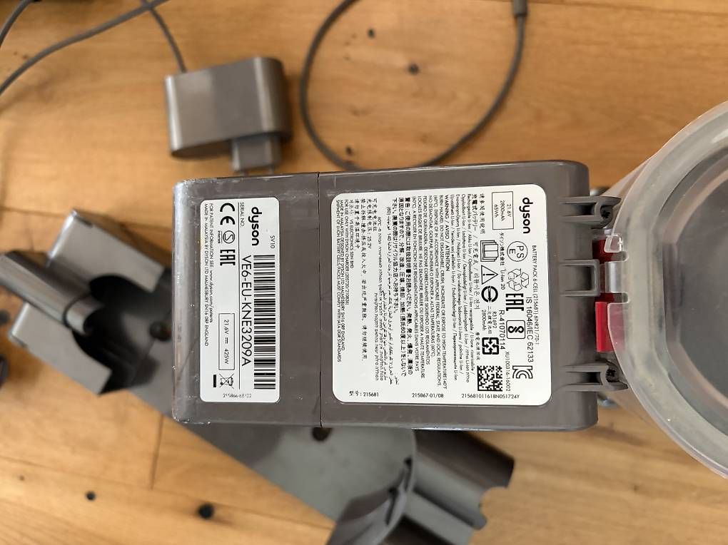 Dyson Aspirapolveri & Accessori: Dysen V8 Absolute – Usato da Pfaffnau venduto da Wampe 3