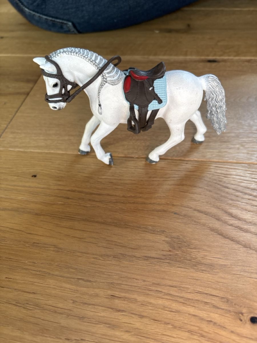 Schleich Spielzeuge: Schleich Pferde mit Sattel (7) – Gebraucht aus Meiringen von enilorac2000 4