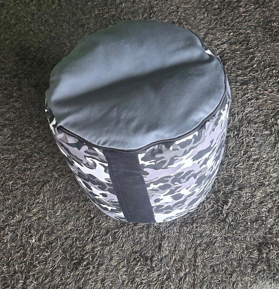 Cuscini: Selbstgemachter Army-Sitzsack mit seperatem Innensack – Usato da Uetliburg SG venduto da len_52hb