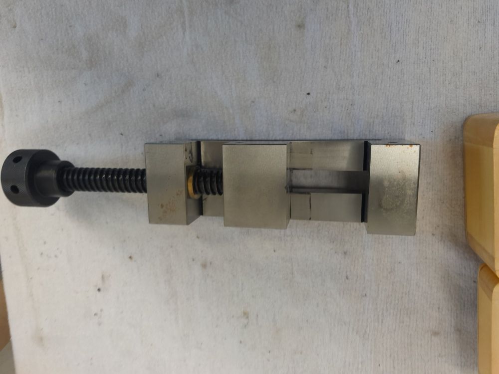 Morsa A Bassa Tensione PAULIMOT 63 Mm – Ganasce Levigate, Precisione 0,005 Mm, Apertura Max 85 Mm