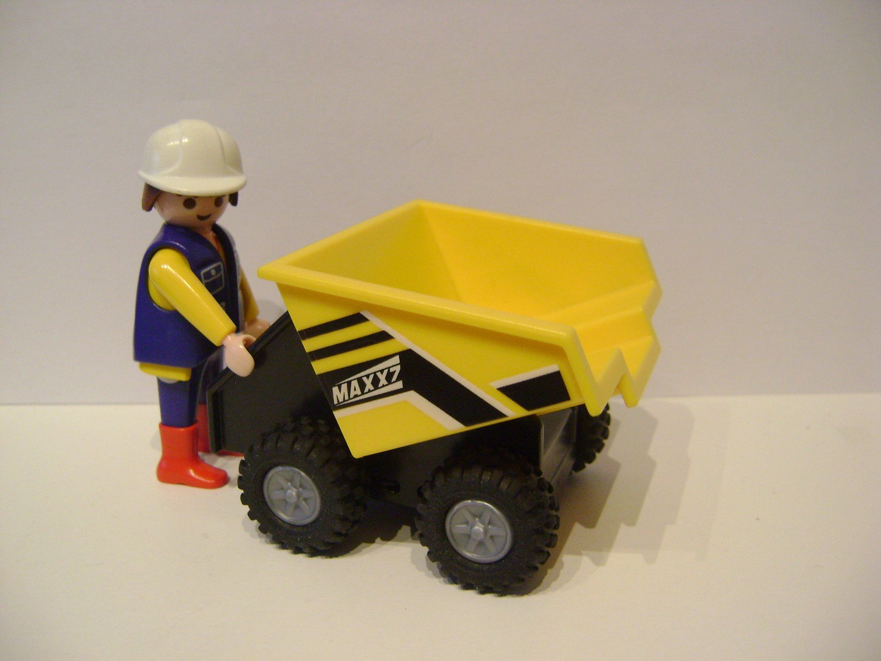 Playmobil Spielzeuge: Playmobil - Bauarbeiter mit Muldenkipper – Gebraucht aus Wil SG von Pascal_V 1