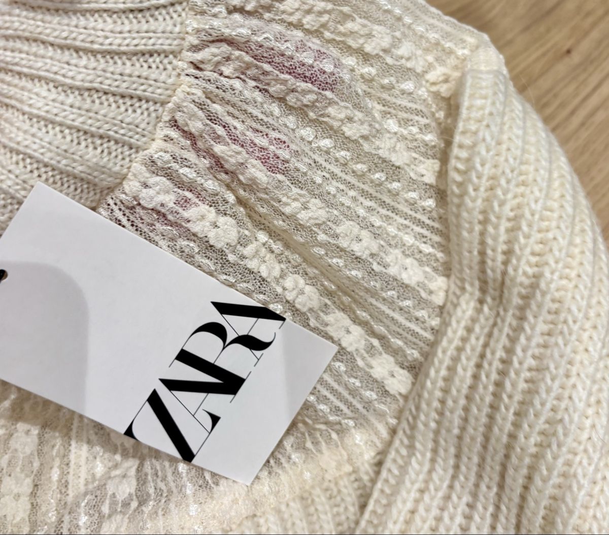 Zara Pullover & Sweatshirts: ZARA Pullover mit Tüll Neu mit Etikett – Gebraucht aus Baden von Tiffany6878 4