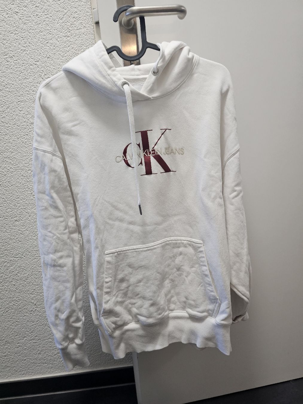 Pullover & Sweatshirts: Kapuzenpullover Calvin Klein Jeans weiss Grösse S Damen – Gebraucht aus Lohn-Ammannsegg von Kiki1311