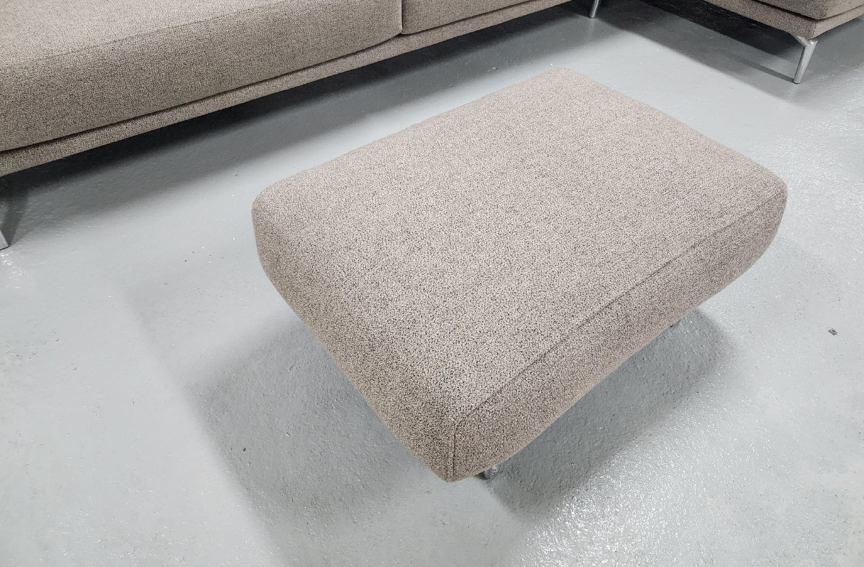 Leolux Sofas: Leolux – Bellice Ecksofa + Hocker – Wie neu – Gebraucht aus Nijmegen von HermsenDesign 5