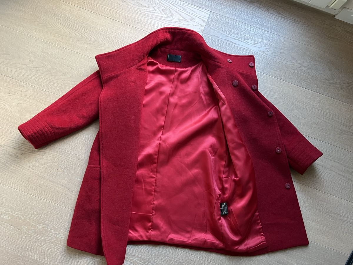 Cappotti: Roter Wintermantel Gr.S – Usato da Therwil venduto da srosselli 2