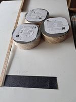 Pz 2 rotoli di nastro antiscivolo ,neri .