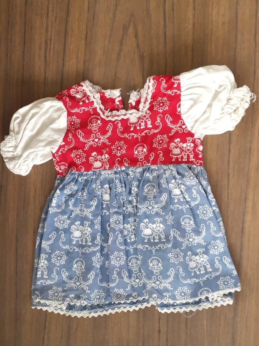 Bambole: Puppenkleid Tracht 1950er – Usato da Mörschwil venduto da lindaswunderkiste 6