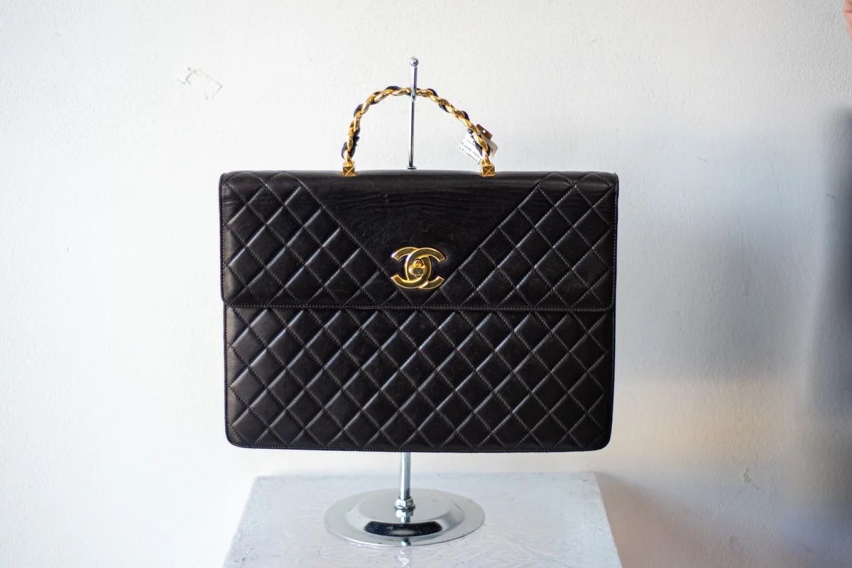 Chanel Taschen: CHANEL 24H BAG – Gebraucht aus Ligornetto von Ksela