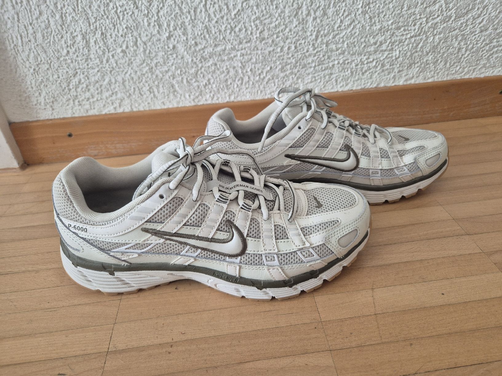 Nike Scarpe da donna: Nike Turnschuhe, Sneakers, Gr. 40 – Usato da Bern venduto da grisu_79 3