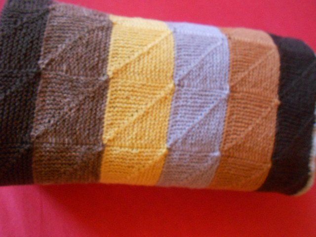 Decken: schöne, grosse, handgestrickte-  Wolldecke-HANDARBEIT – Neu (gemäss Beschreibung) aus Flühli LU von primula-47 3