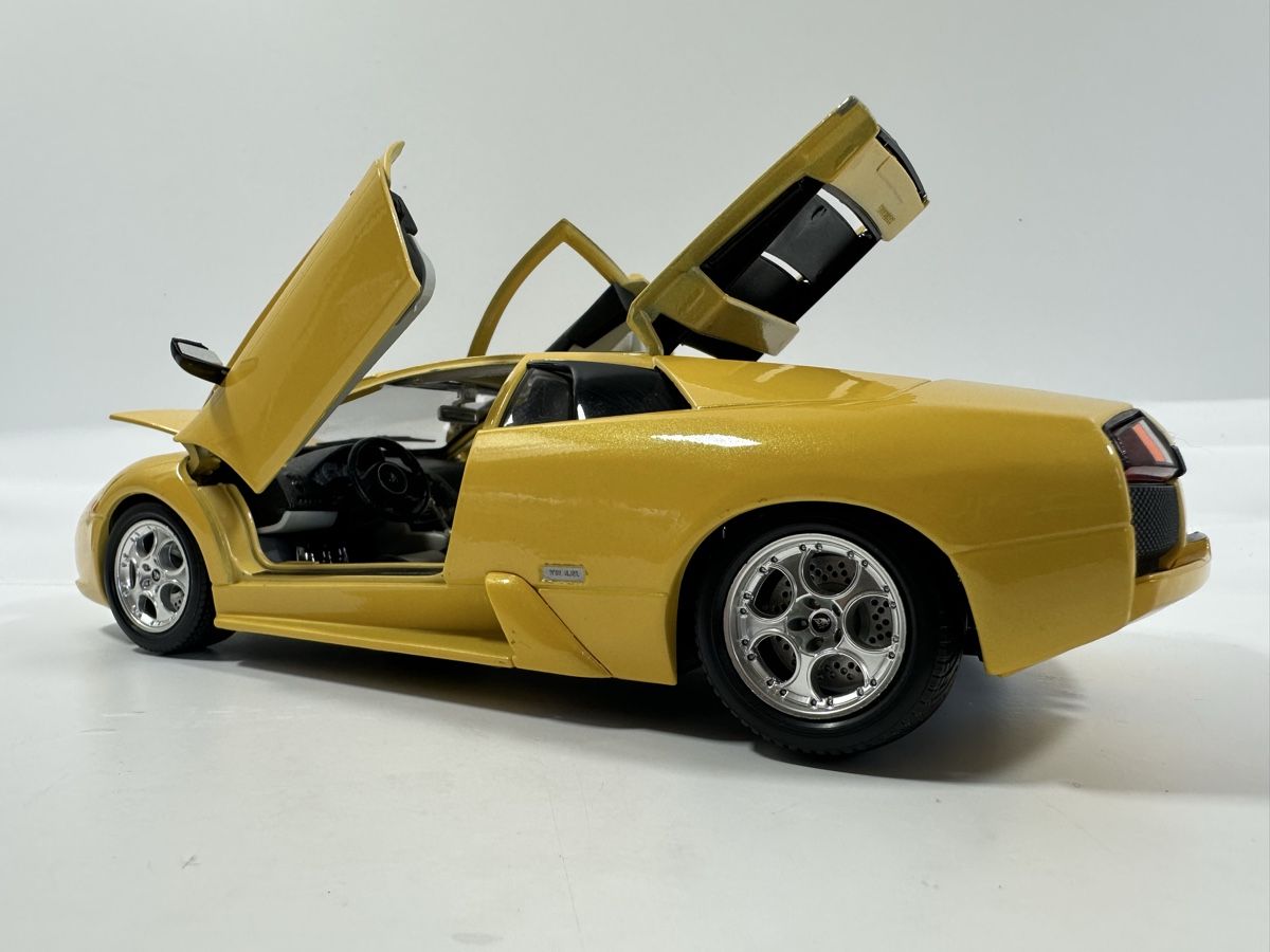 Bburago Voitures modèles: Lamborghini Murciélago 1:18, gelb, BBURAGO – Neuf (Voir description) à Zofingen par rf9_x2xt 7