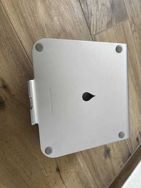 Apple Racks & Supports: Laptop Ständer – D'occasion à St. Gallenkappel par AEgli97 1