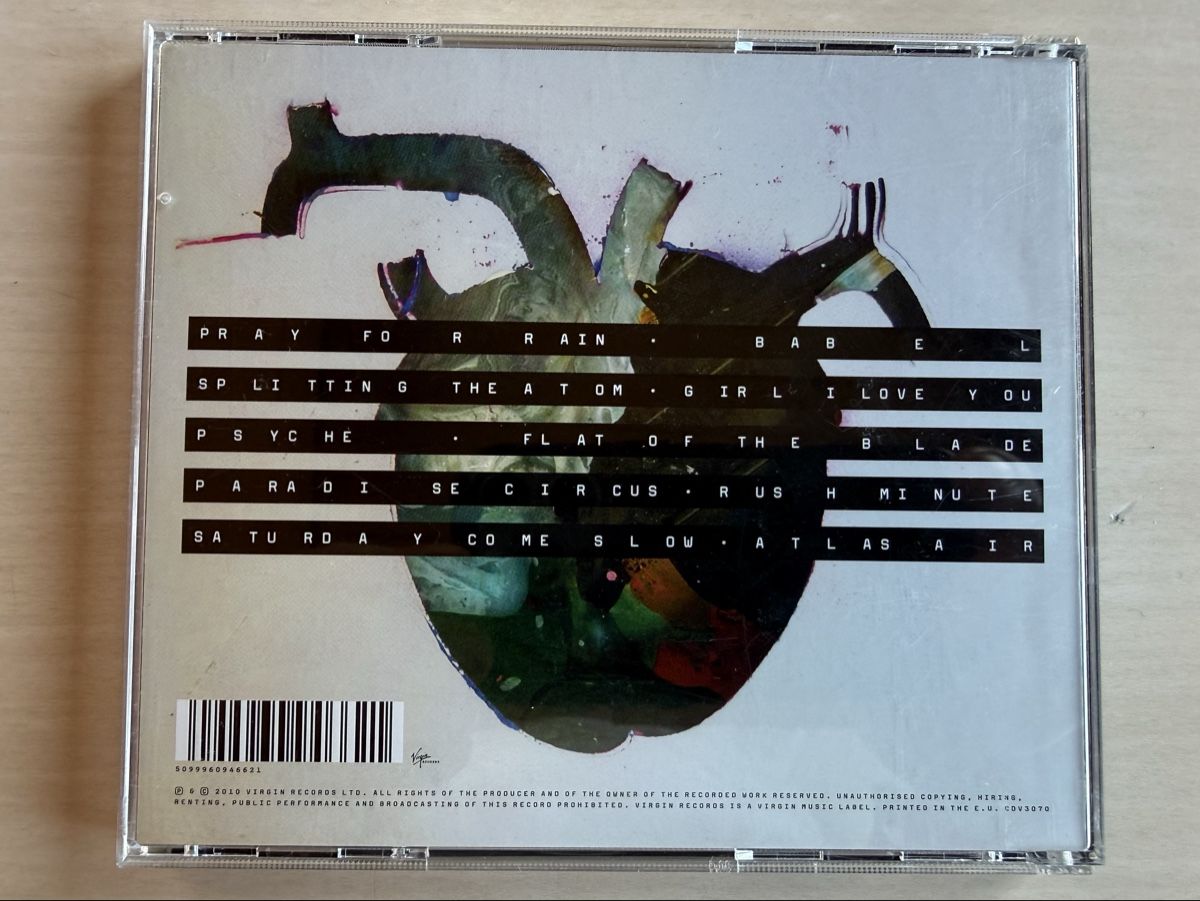 CD: Massive Attack Heligoland CD Blue Cover – Usato da Oberried Brienz venduto da Chyara 1