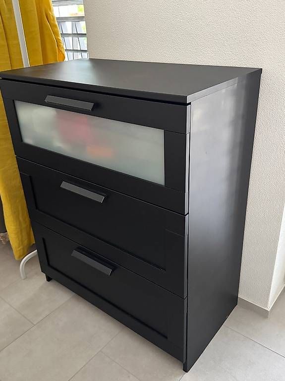 Cassettiere: IKEA BRIMNES Kommode / Commode BEFORE 25.09 – Usato da Effretikon venduto da tat_qjk8