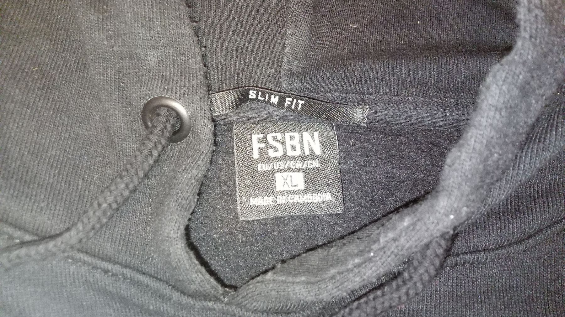 Maglioni & Felpe: Kapuzenpullover Gr. XL – Usato da Birsfelden venduto da aer_q78f 1