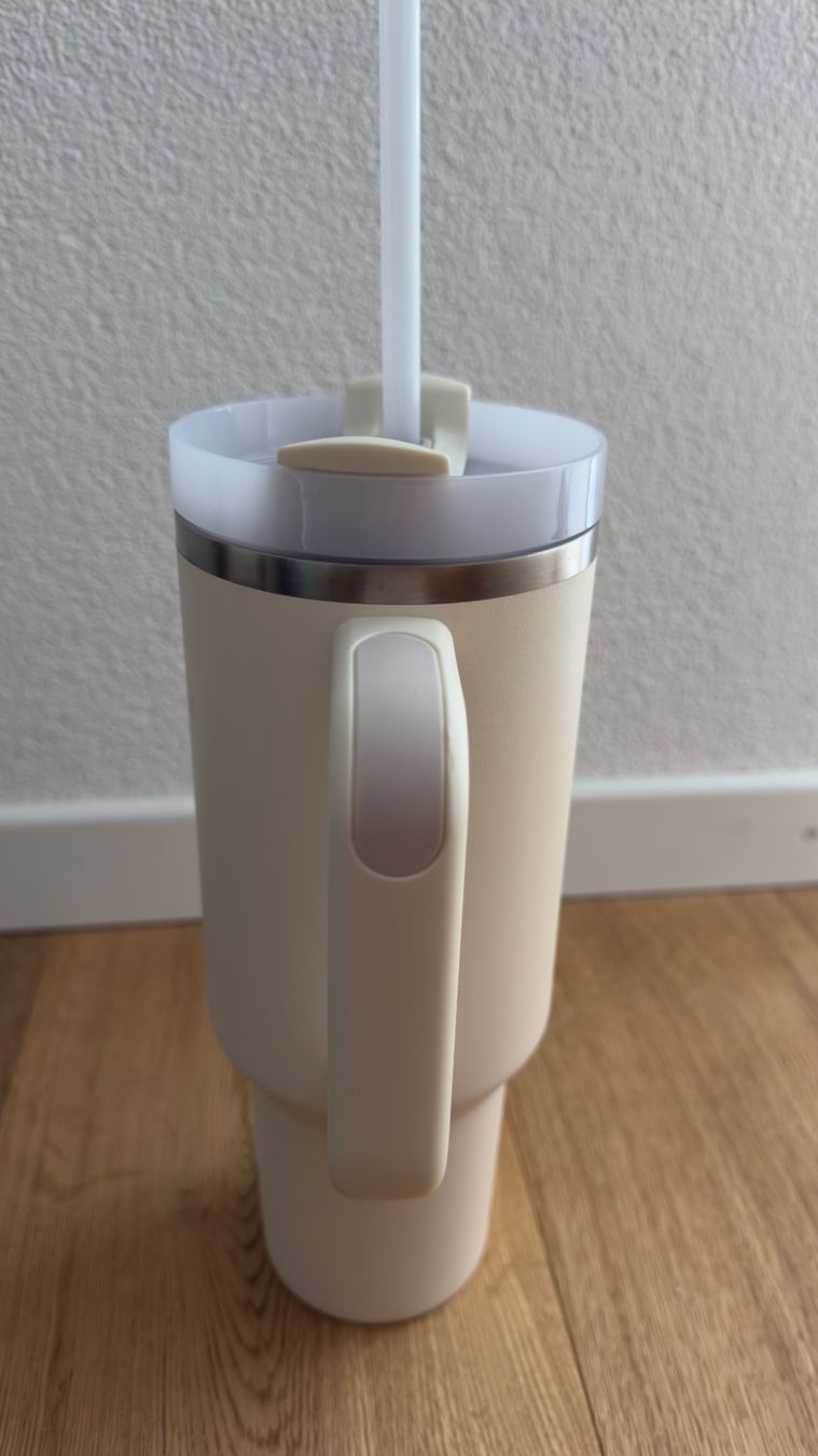 Stanley Borracce & Thermos: Stanley Trinkflasche Rosa 1.18 l – Nuovo (secondo la descrizione) da Wil SG venduto da lana_jess20 1