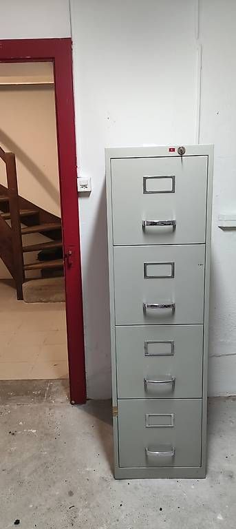 Schränke: Vintage Aktenschränke – Gebraucht aus Basel von DJ91 2